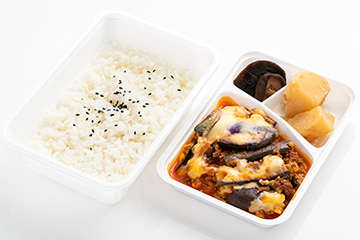 ナスとひき肉のトマトチーズ焼き
